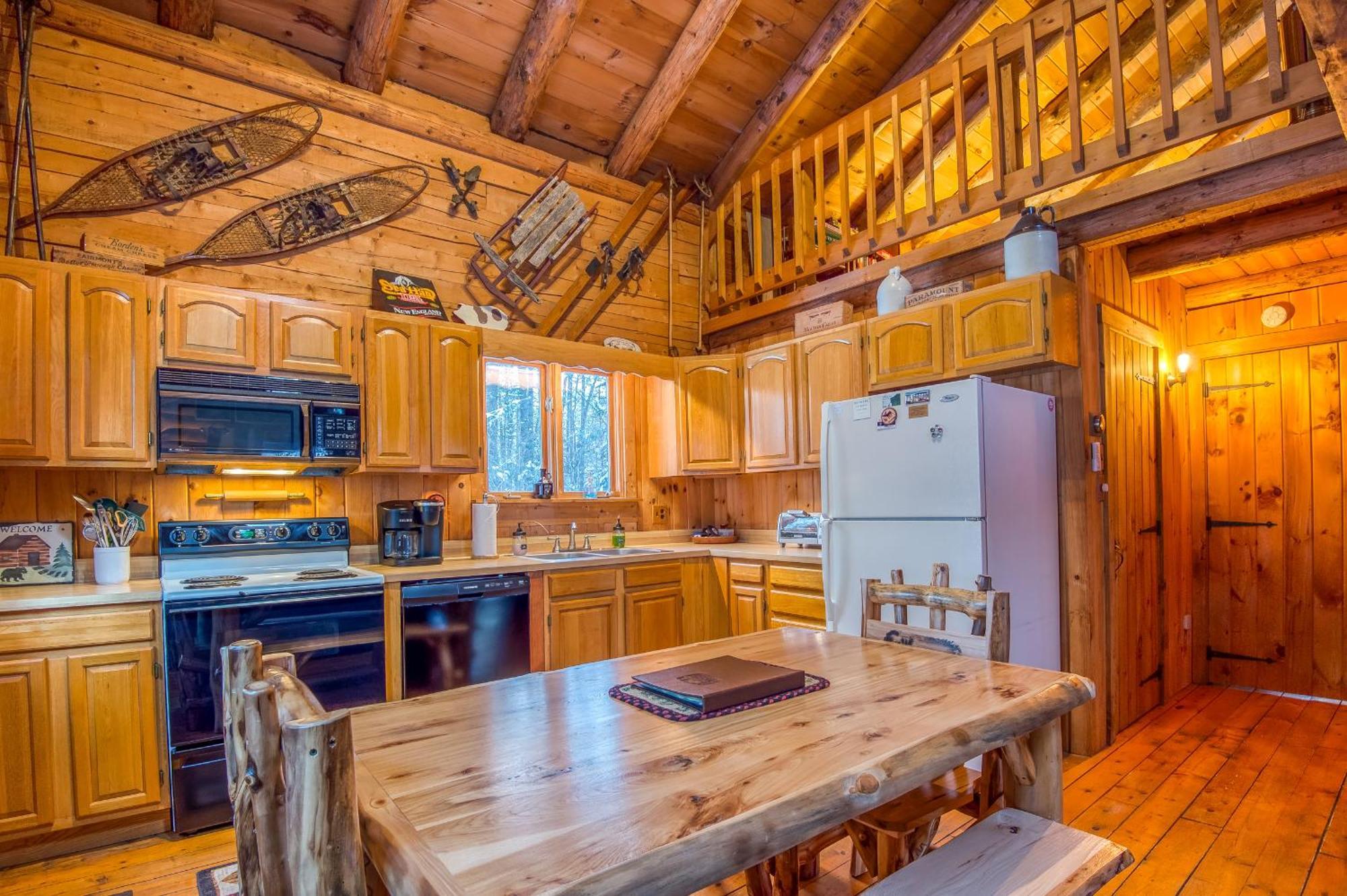 Family-Focused & Pet-Friendly Log Cabin With 4Br 2Ba Sleeps 10 Bethlehem Exterior photo