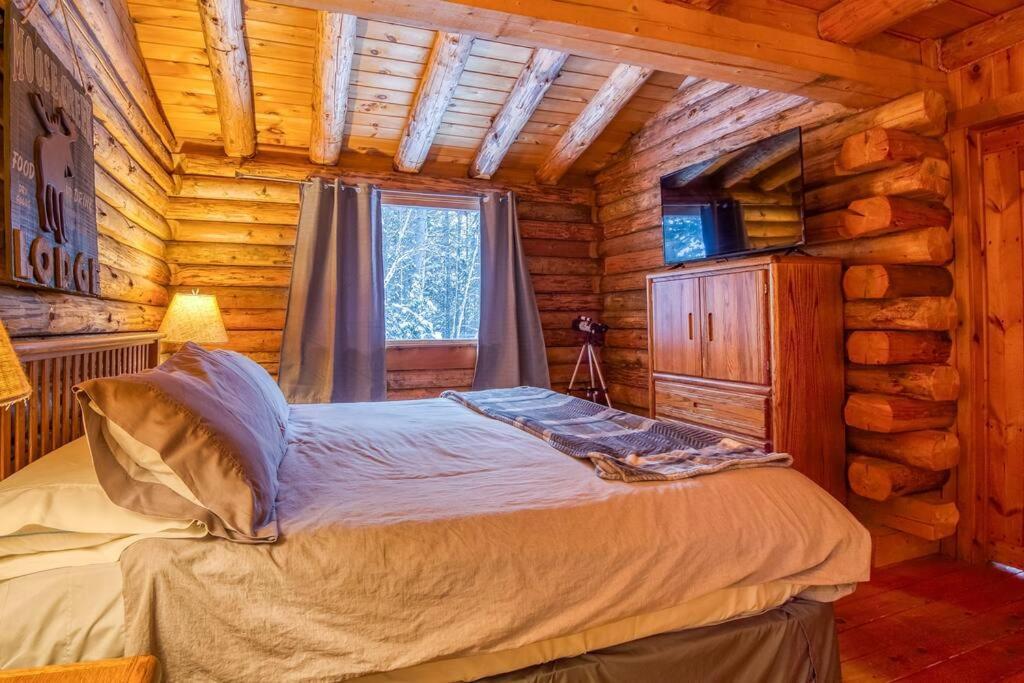 Family-Focused & Pet-Friendly Log Cabin With 4Br 2Ba Sleeps 10 Bethlehem Exterior photo